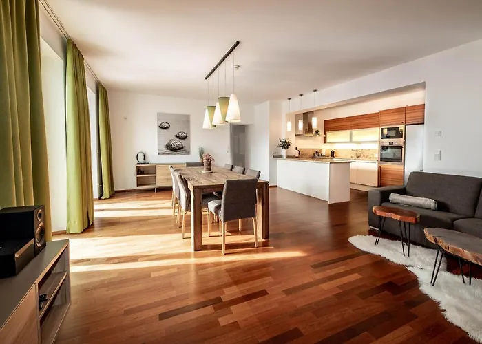 Eichenhof - Panorama Apartment 4*